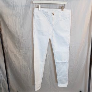 Size 8 American Eagle white jeans